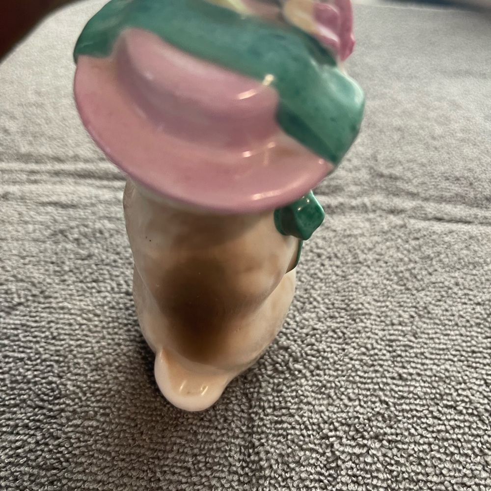 Ceramic kitty w/hat - Picture 2 of 4